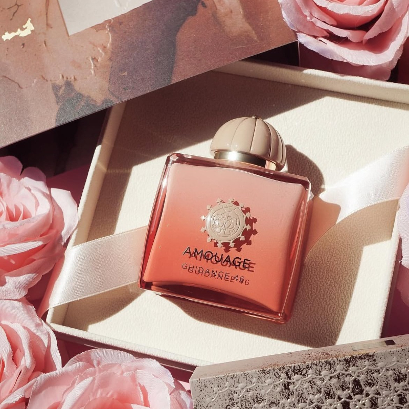 AMOUAGE Women Perfume Eau de P - Unique Perfume Fragrance recensione e prezzo