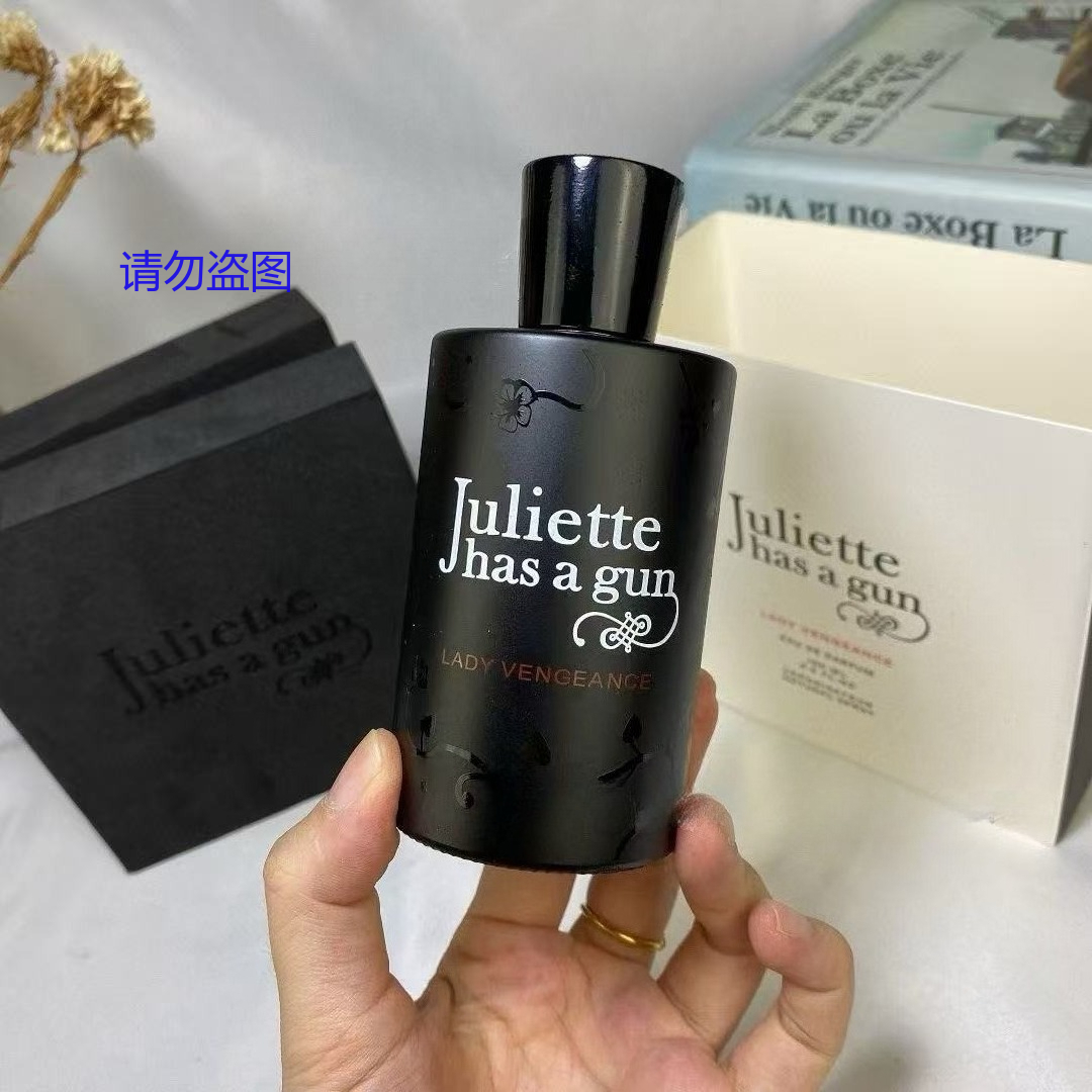 Top Luxury 100ml Eau De Parfum - Perfume Floral Fragrance recensione e prezzo